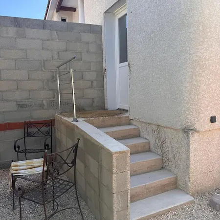 Maison Au Calme Proche De La Διαμέρισμα